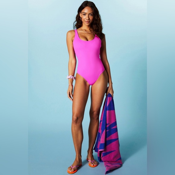 Fabletics One Piece Swimsuit Small - Picture 4 of 7